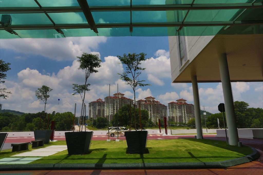 The Everly Hotel 4*